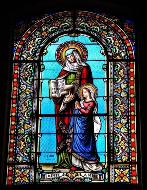 성녀 안나와 어린 마리아_photo by Espirat_in the Church of the Nativity of Our Lady in Dampierre-sur-Salon_France.jpg